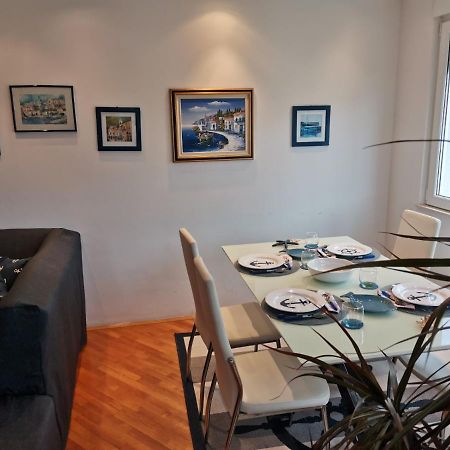 1 Apartmant & 1 Delux Room With Bathroom Dubrovnik Bagian luar foto