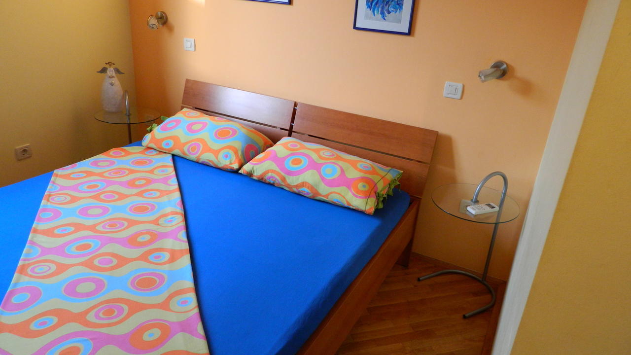 1 Apartmant & 1 Delux Room With Bathroom Dubrovnik Bagian luar foto