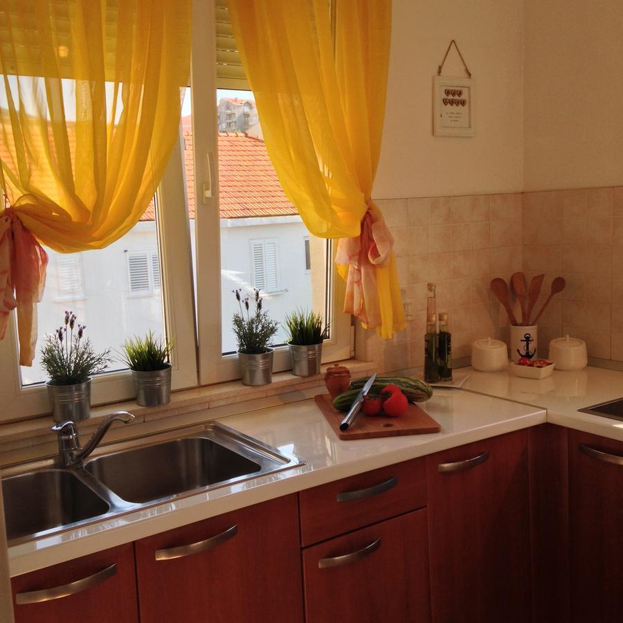 1 Apartmant & 1 Delux Room With Bathroom Dubrovnik Bagian luar foto